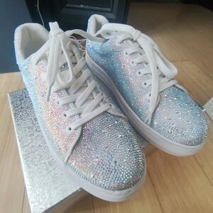 Amazon Women's Sneakers with White and Silver Sparkle